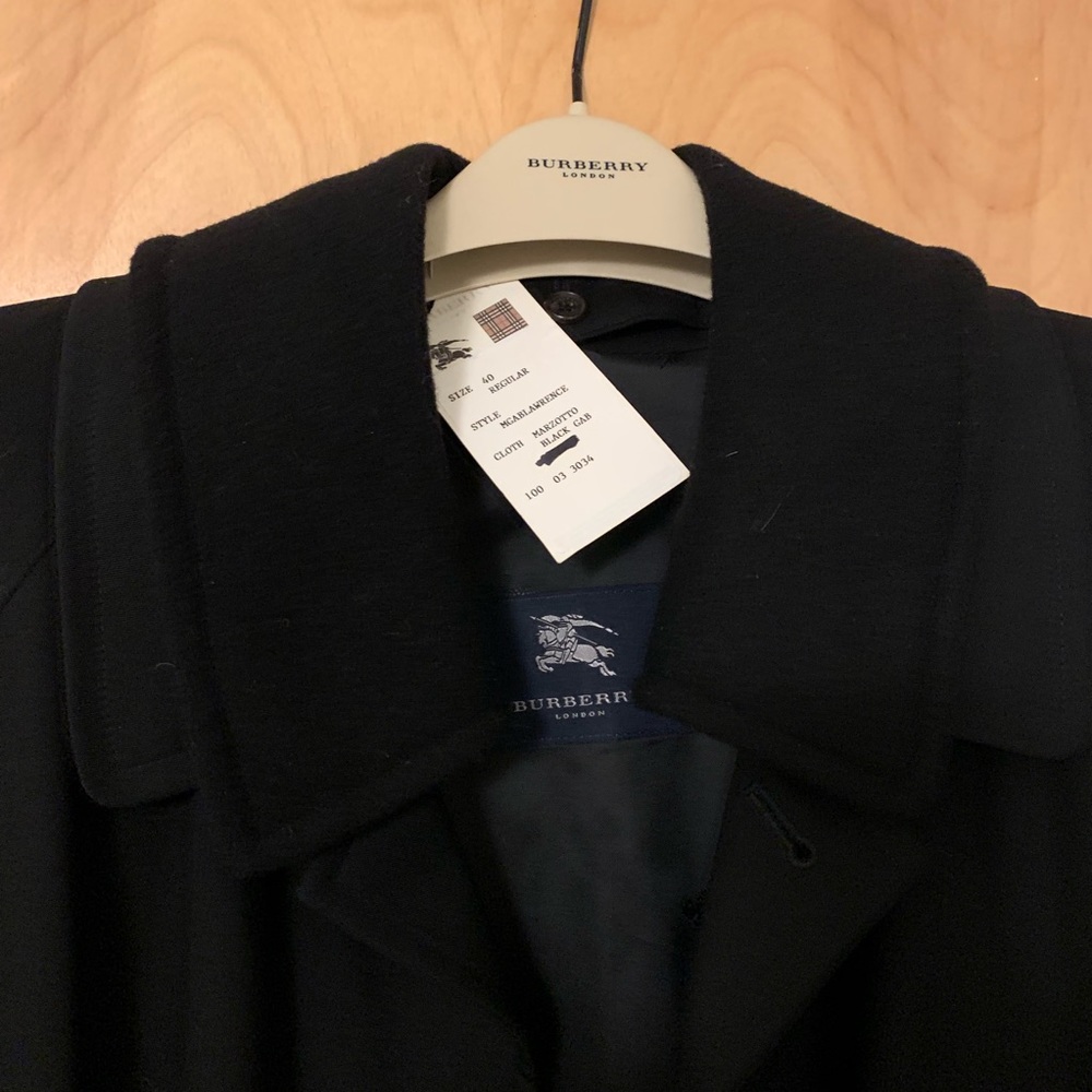 FLASH SALE! Classic Burberry Belted Trench NWT